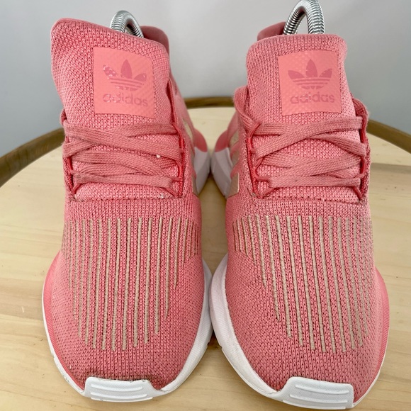 adidas Swift Run J Big Kids Tactile Shoes Sz US 4 - Picture 3 of 9